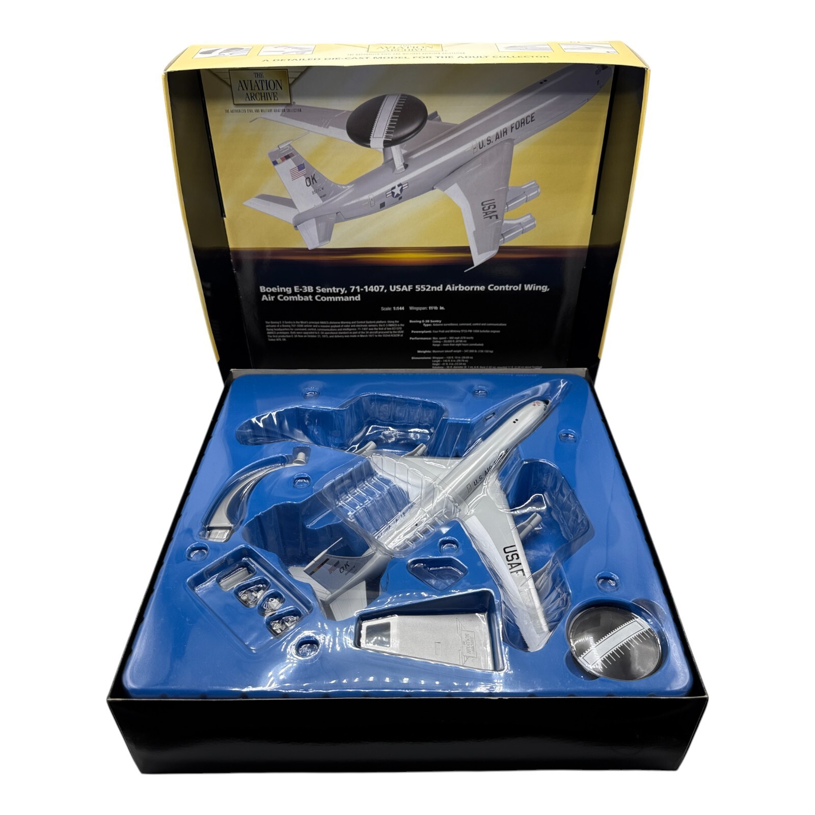 Corgi 1:144 AA32913 Boeing E-3B Sentry USAF, Modern Warfare Diecast Model