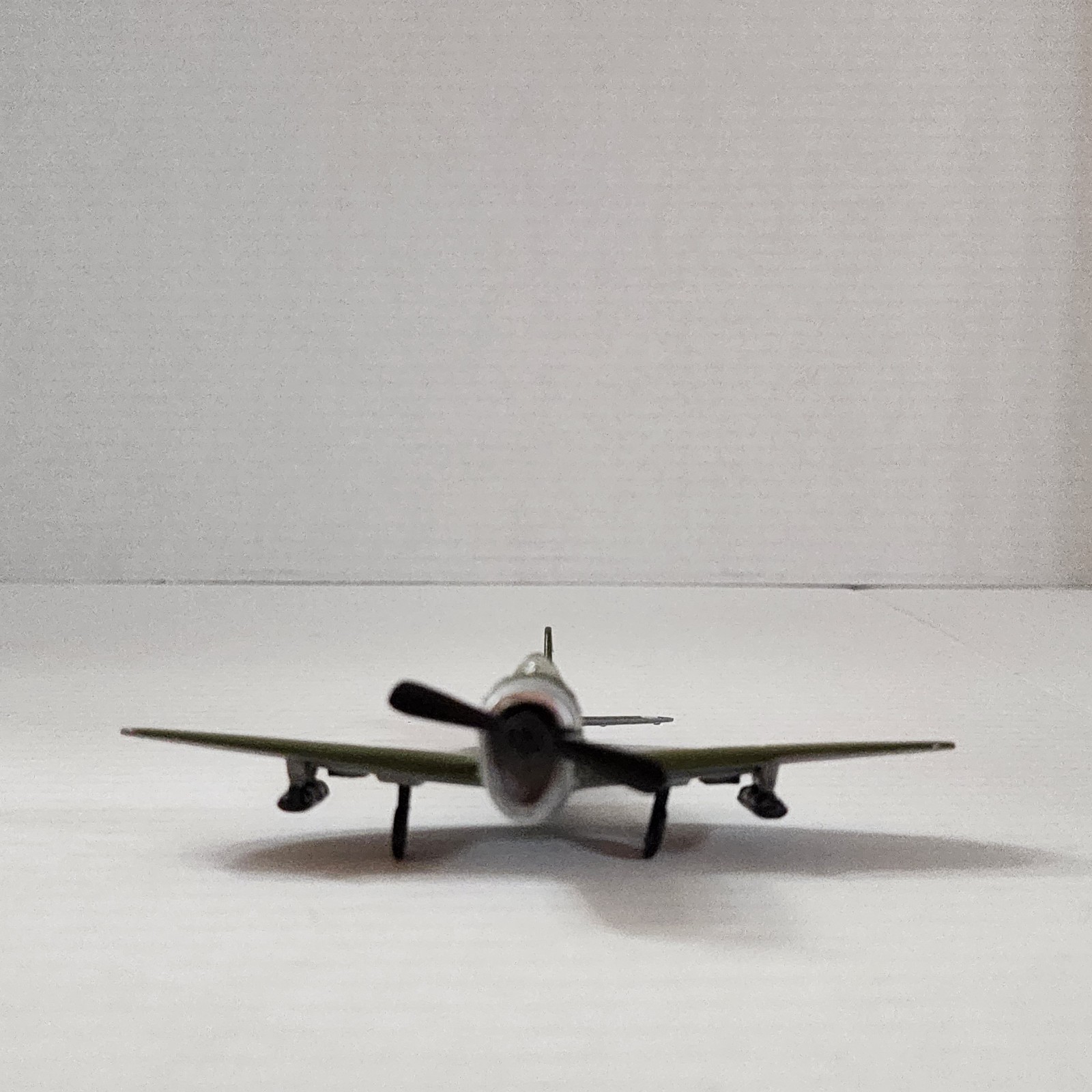 Maisto P47D Thunderbolt Fighter diecast fighter plane aircraft toy