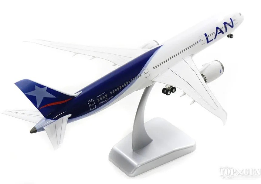 1:200 Hogan LAN BOEING 787-9 Passenger Airplane ABS Plastic Aircraft Model LAN