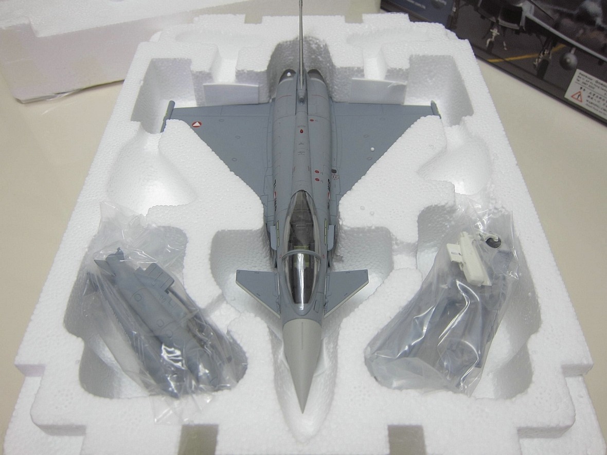 Hobby Master 1/72 Eurofighter Typhoon Austrian Air Force