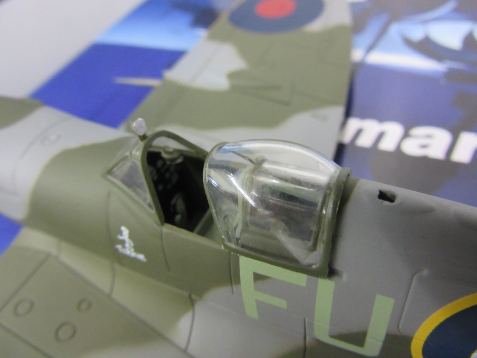 Supermarine Spitfire Mk. IX Airplane Plane diecast 1:48 Hobby Master Air Power