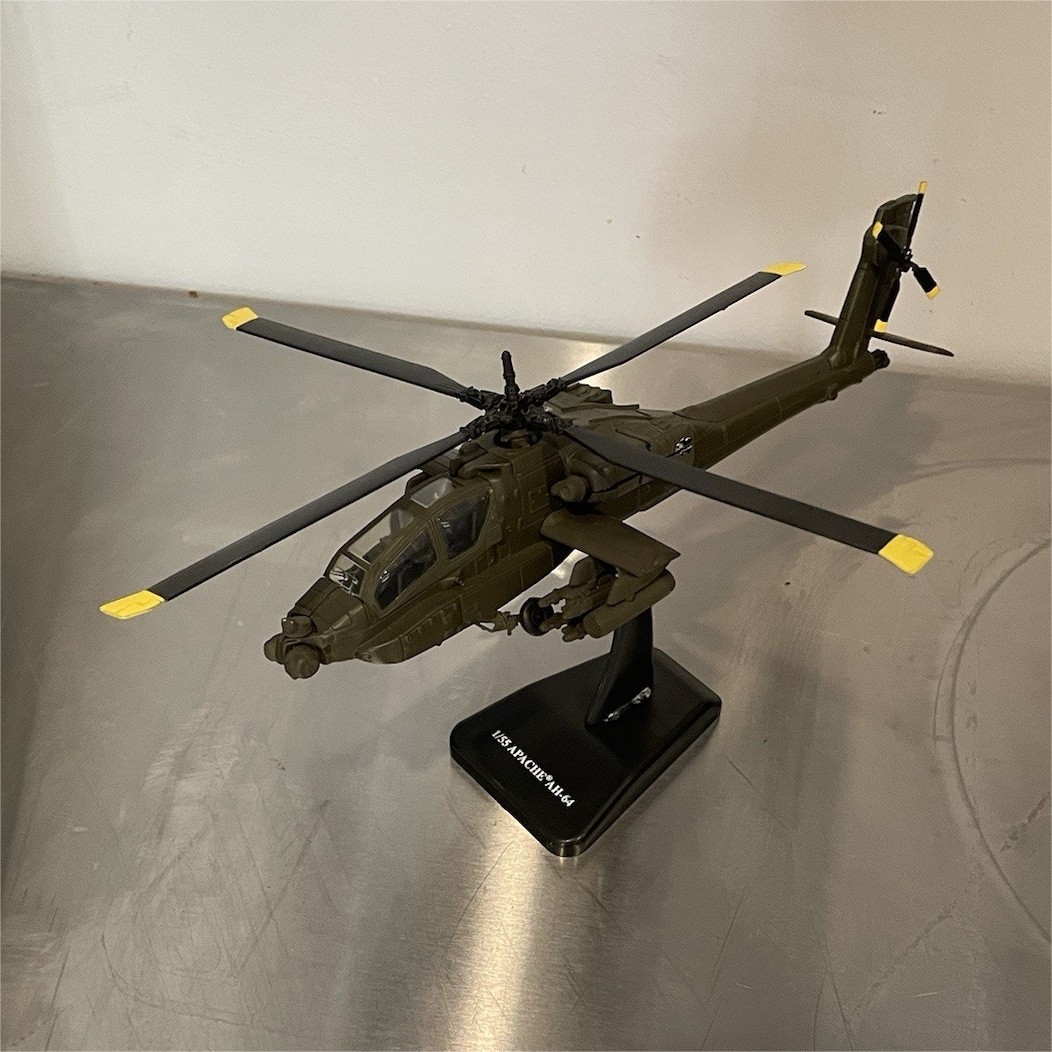 Boeing AH-64 Apache 1:55 Military Helicopter Model w/ Stand Green/Black/Yellow