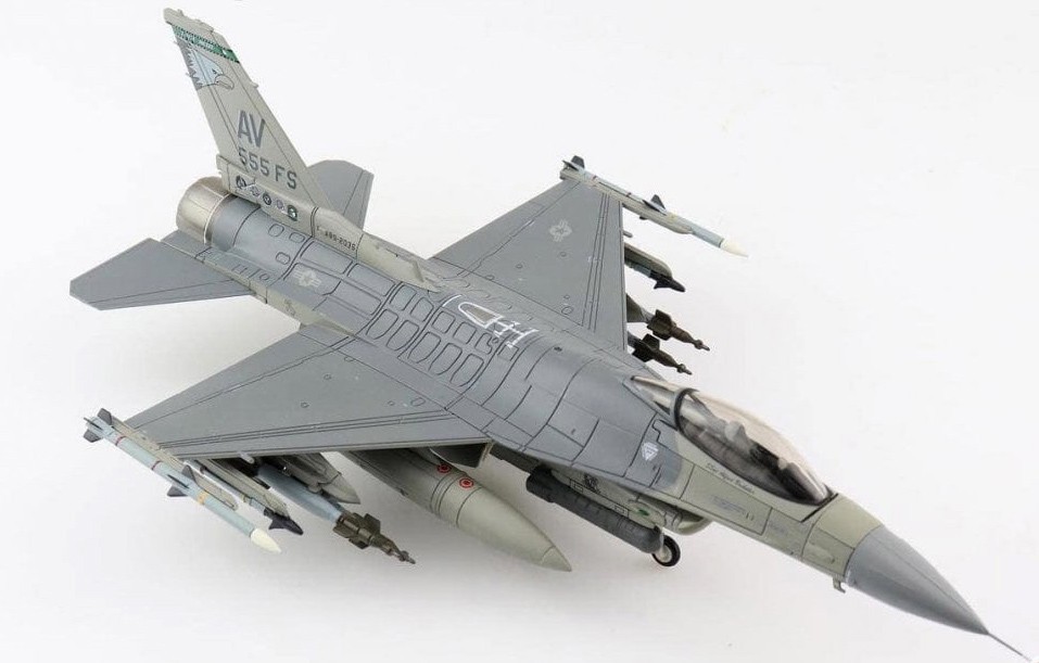 Hobby Master 1/72 HA38007 F-16C Fighting Falcon “555th FS” Commander INSTOCK!!