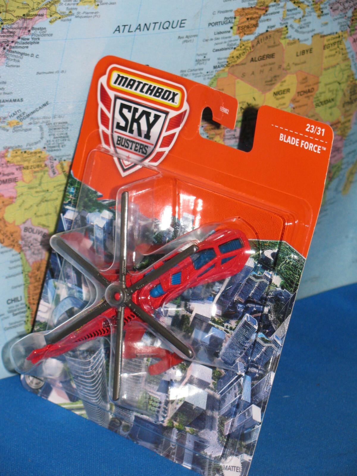 MATCHBOX MBX SKY BUSTERS BLADE FORCE HELICOPTER #23/31 ***BRAND NEW***