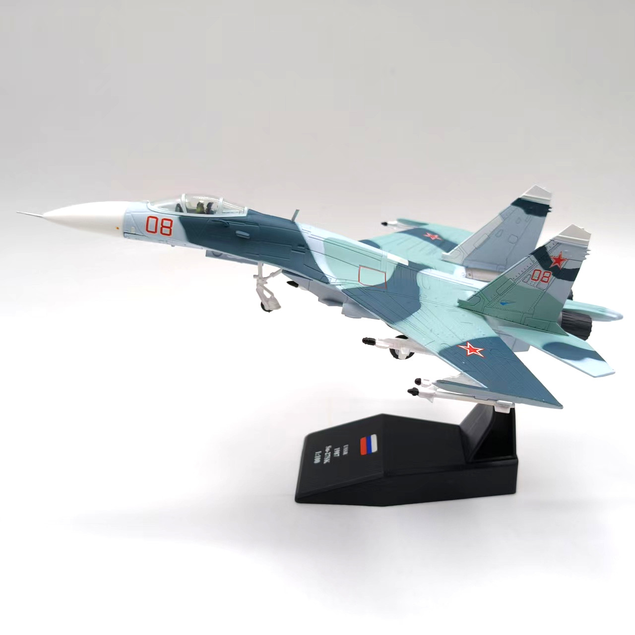 1:100 Su-27 Flanker Alloy Fighter Jet Model – Russian Military Aircraft