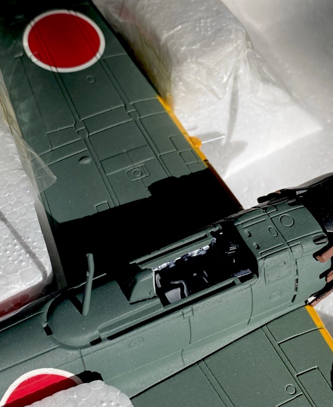 Franklin Mint B11C975 A6M5 ‘Zero’ IJNAS (1St Kamikaze Unit) Philippines 1944