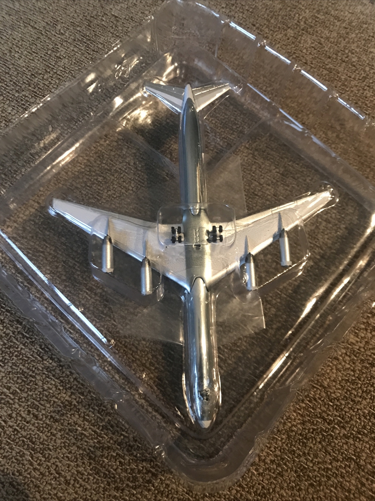 Aero Classics Douglas DC-8 Die Cast Model 1:400 Scale
