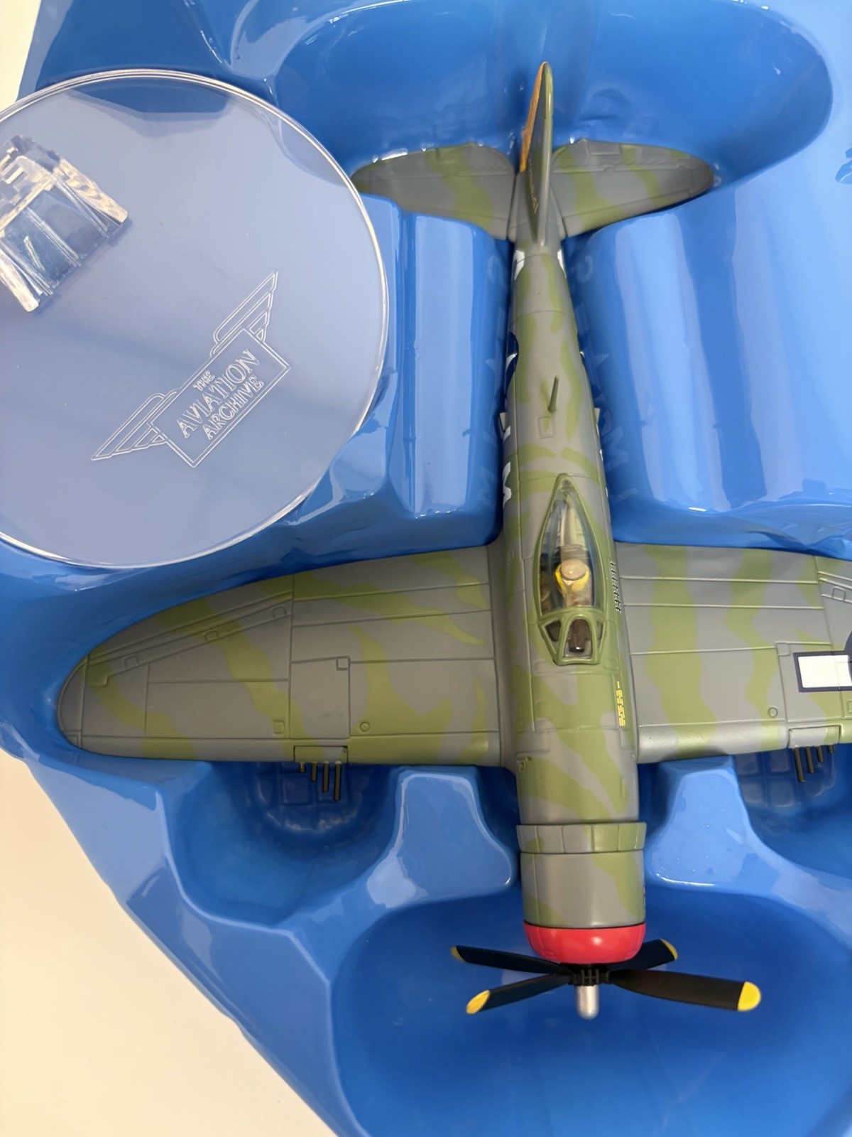 Corgi Aviation Archive 1:72 P-47D Thunderbolt 226641 COL Dave Schilling AA33801