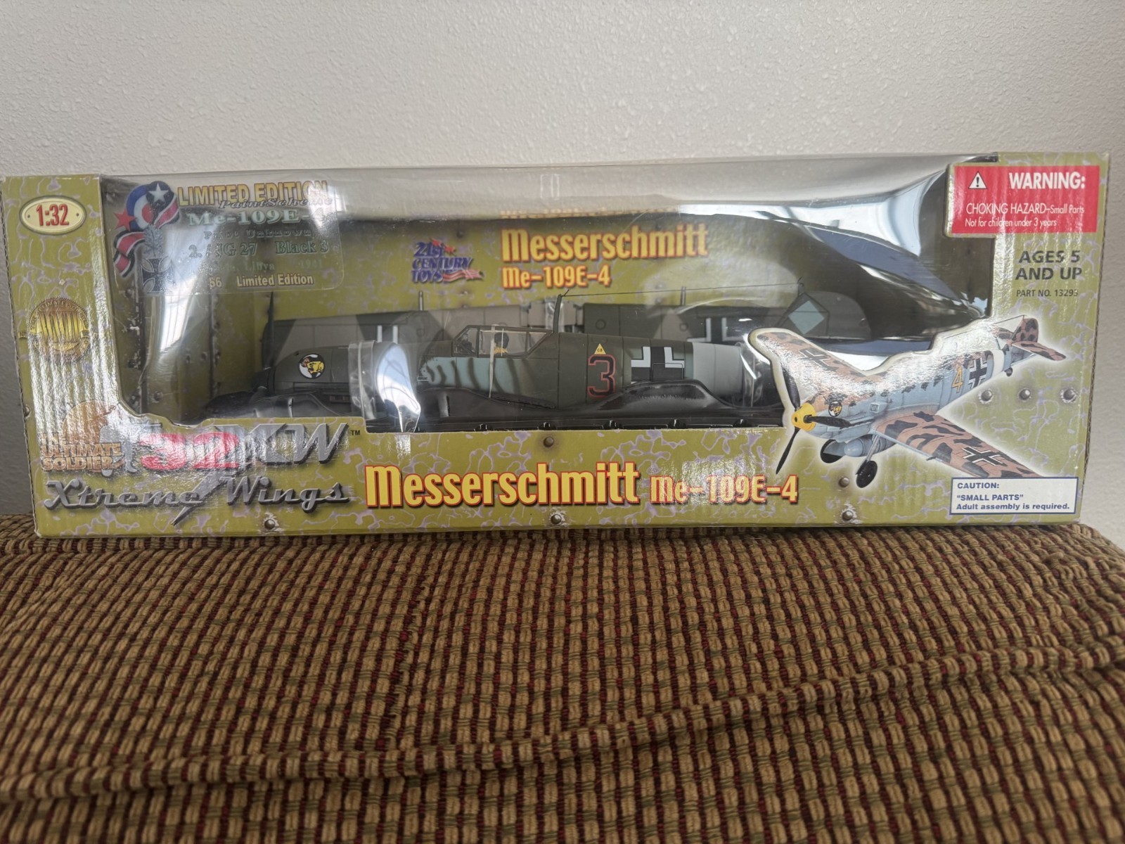 21st Century Toys Ultimate Soldier Messerschmitt BF-109E-4 2./JG 27 black3