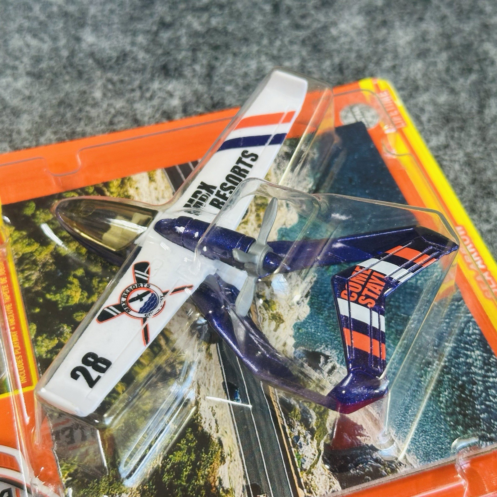 Lot of 2 Matchbox Sky Busters Planes Sea Arrows MBX Resorts, Oceanic Research