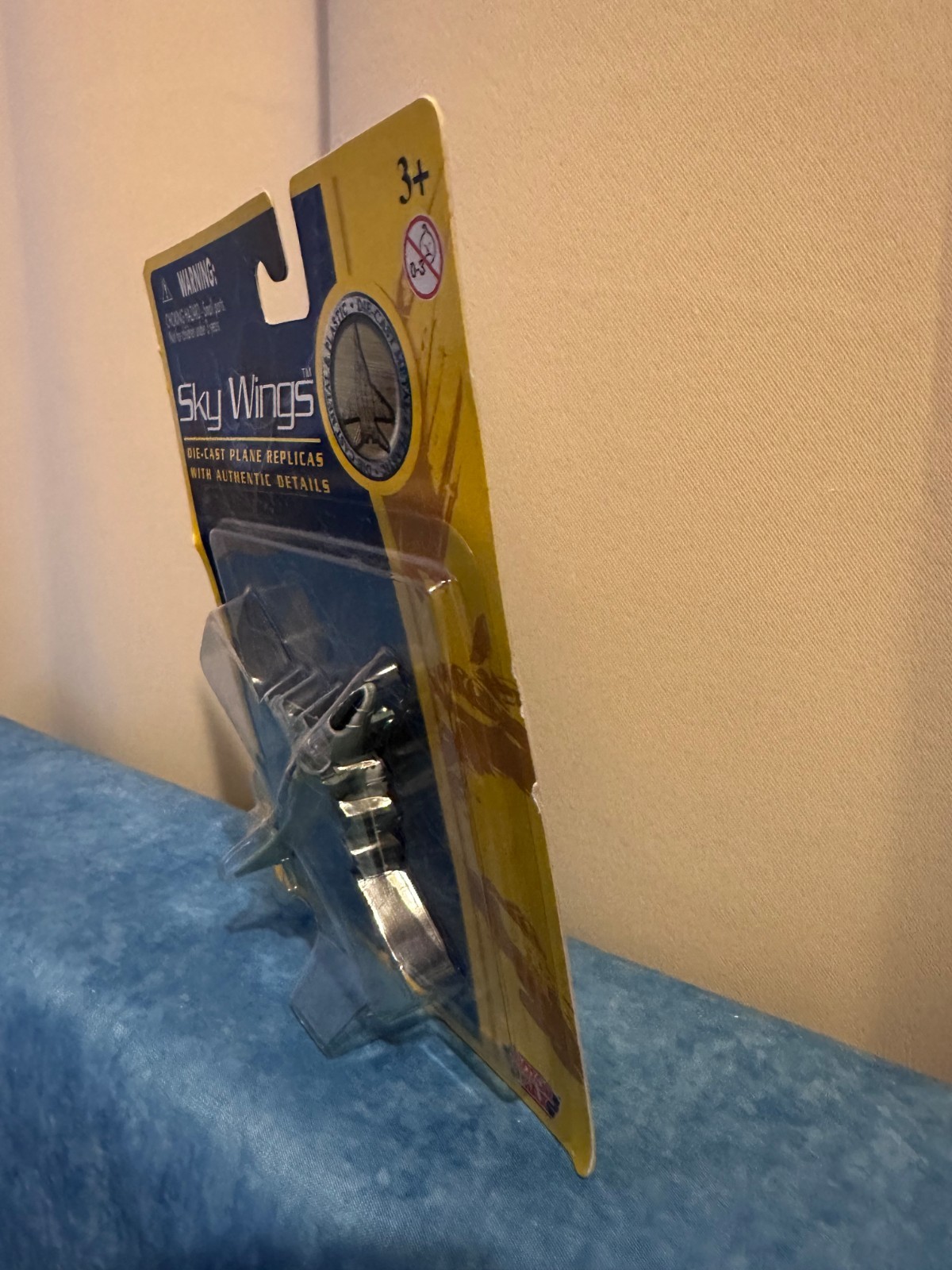 Motor Max Sky Wings Die-Cast Plane Skyhawk **NEW**