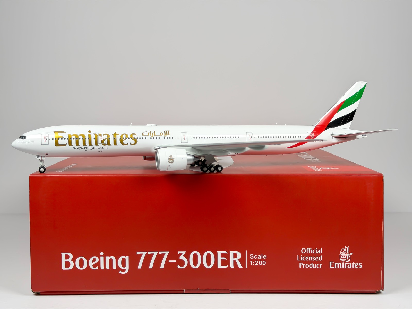 Emirates Boeing 777-300ER 1:200 Gemini Jets A6-END (G2UAE1079)