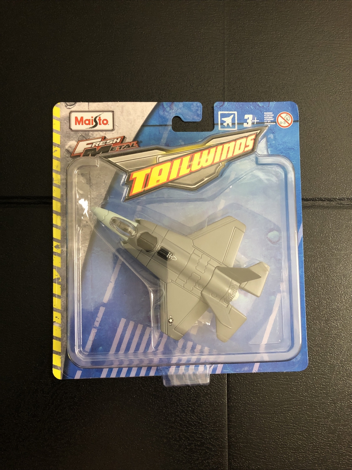 Maisto Tailwinds USAF Lockheed Martin F-35 Lightning II Stealth Fighter Jet