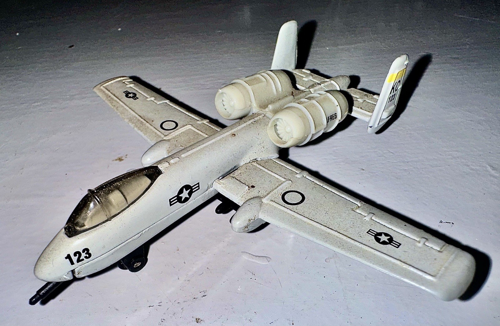 Matchbox Sky Busters A10 Thunderbolt 2 Phantom F4E Maisto Grumman A6E Intruder ￼