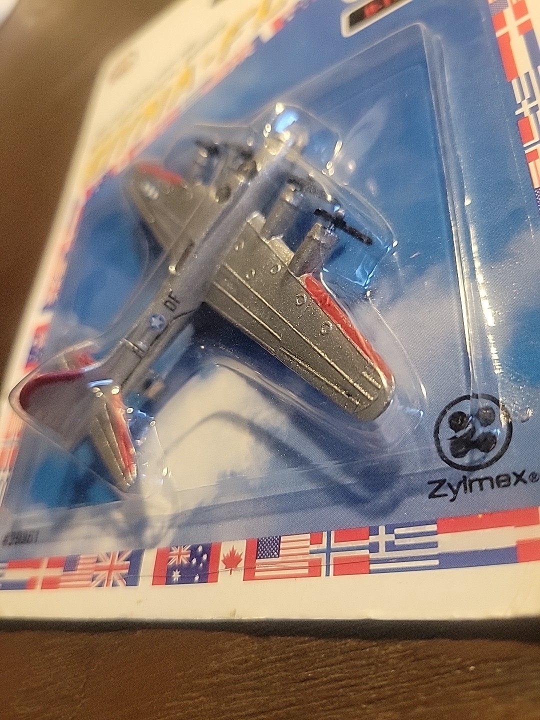 1994 Zylmex Dyna-Flites B-17 Fortress Factory Sealed! SOME DAMAGE ON CARD