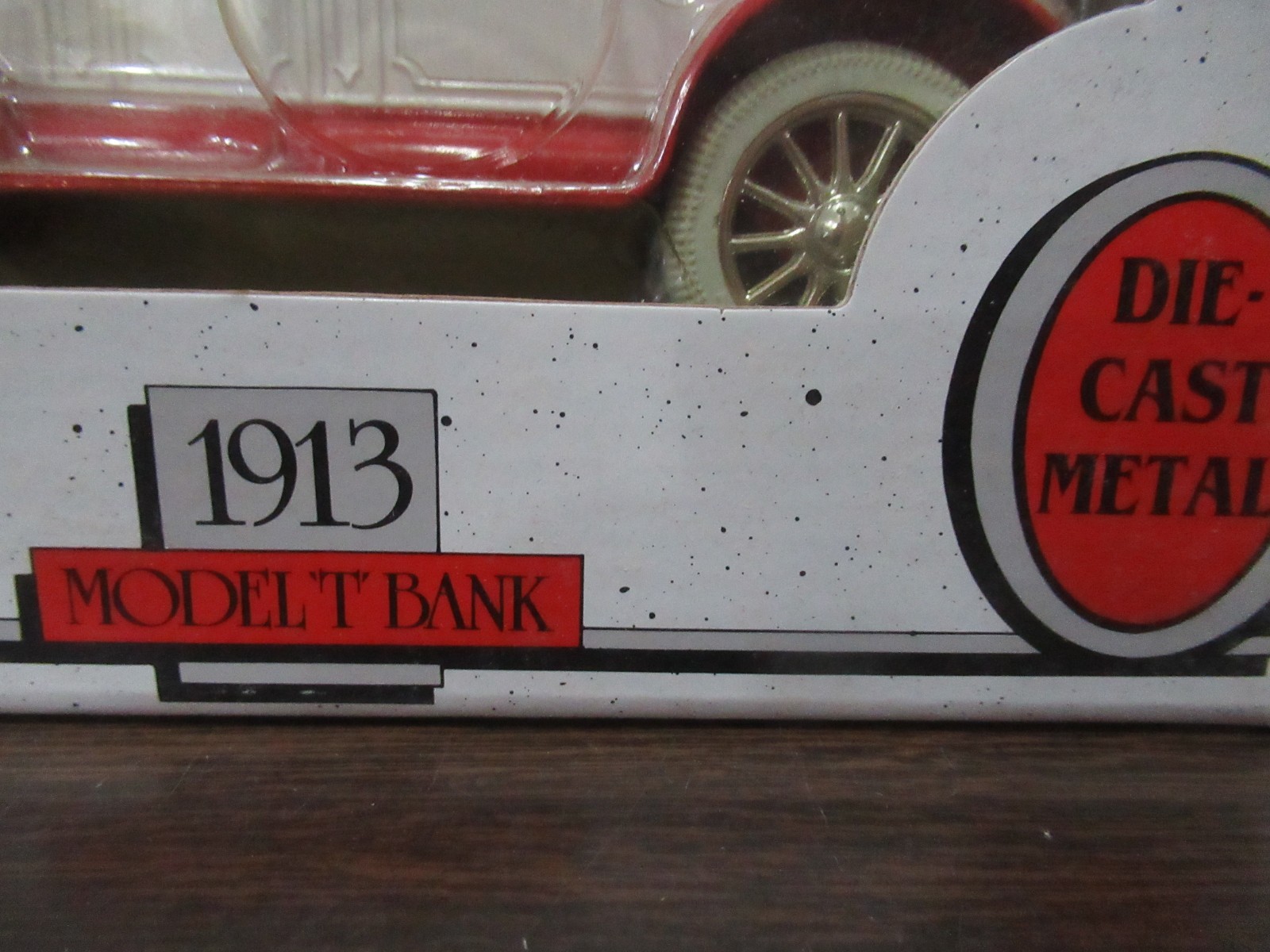 Ertl Ace Hardware 1913 Model T Delivery Car bank NEW IN BOX 1/25
