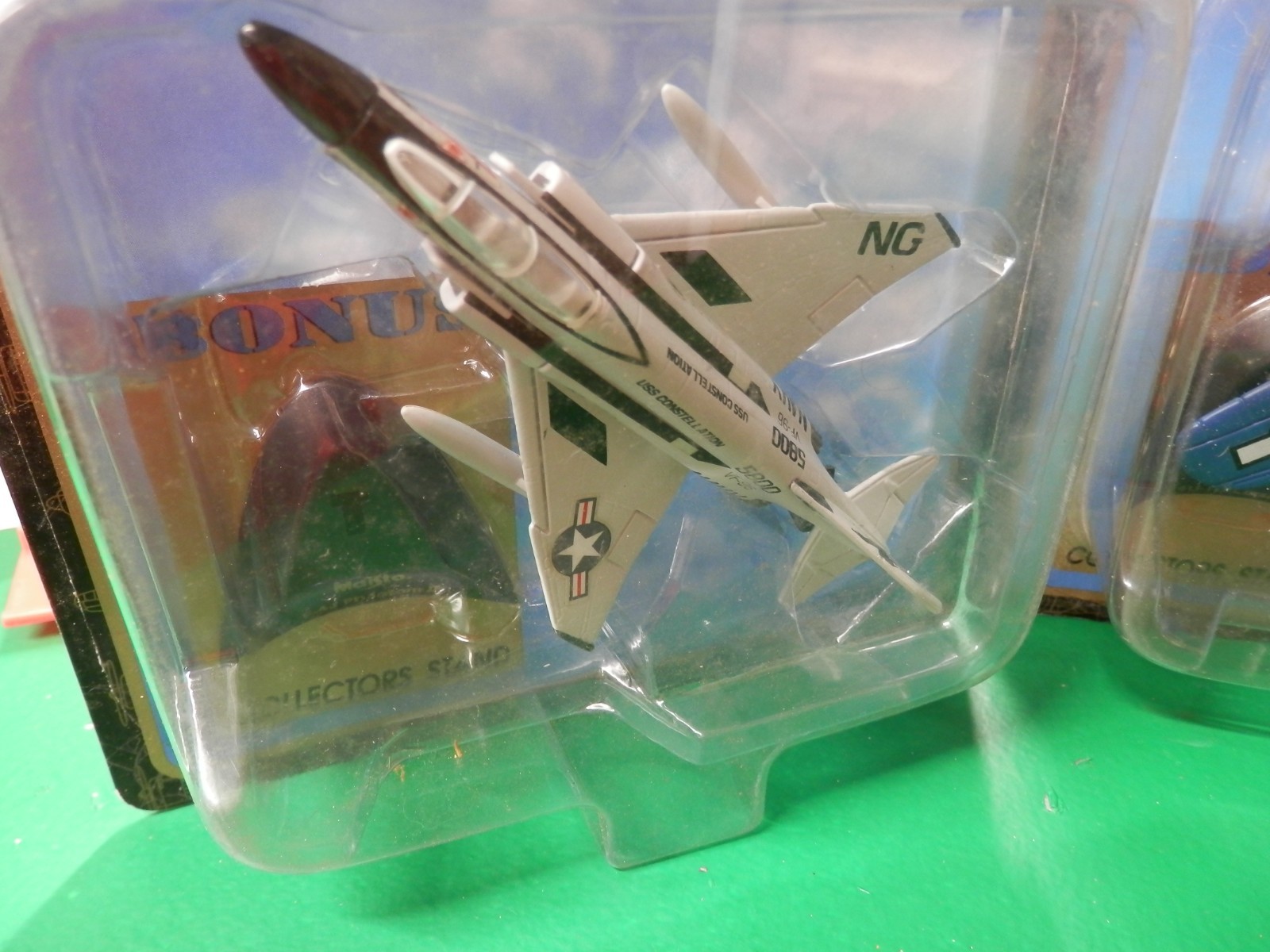 Maisto Tailwinds Series Two 3 different planes in the lot