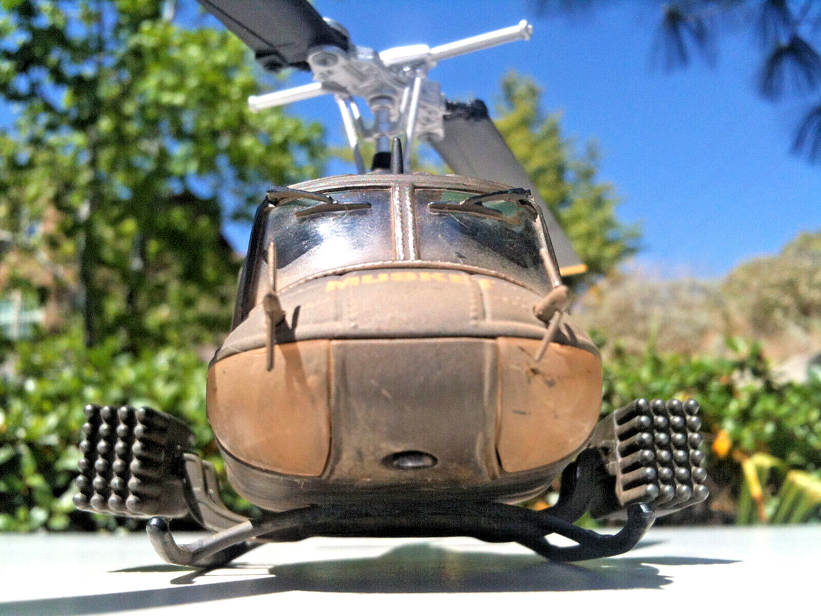 Corgi Bell UH-1C Huey Assault Helicopter US Army Hog Vietnam 1:48 Scale