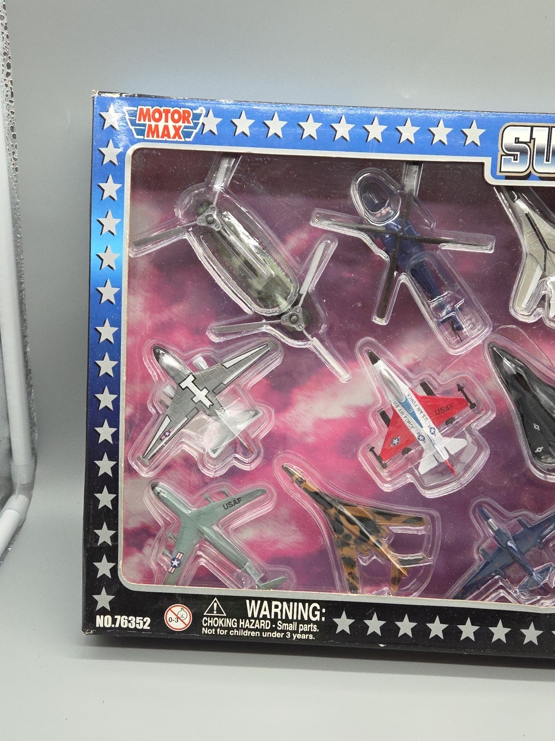 MOTOR MAX SUPER FLITES 12 Die Cast Realistic Fighters Military History