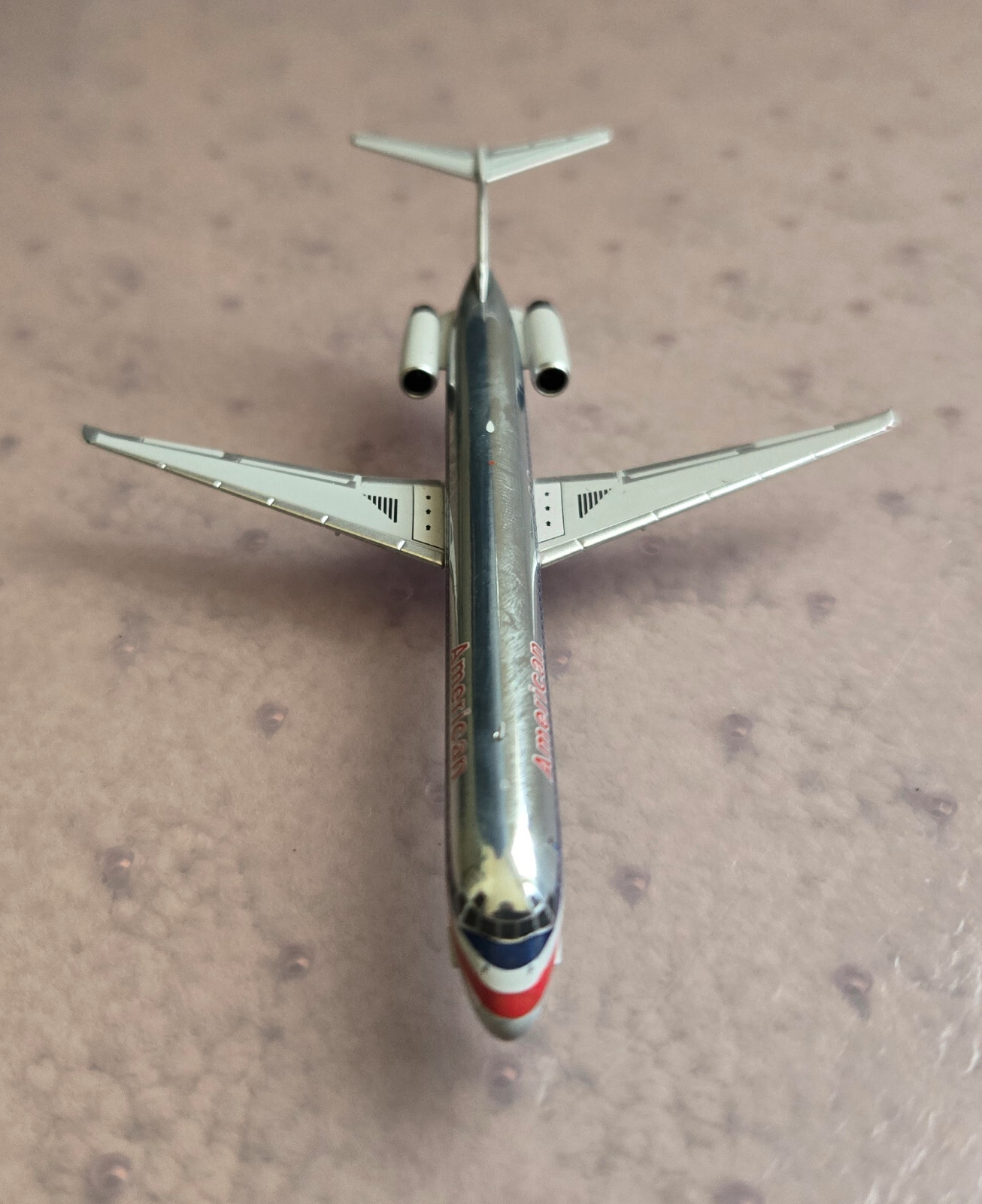 NG Models MD-80 / MD-83 American Airlines N984TW in 1:400
