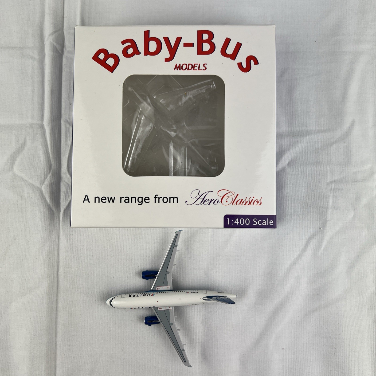 1:400 Airbus A319-100 United Airlines N818UA Blue Tulip AeroClassics/DAMAGED