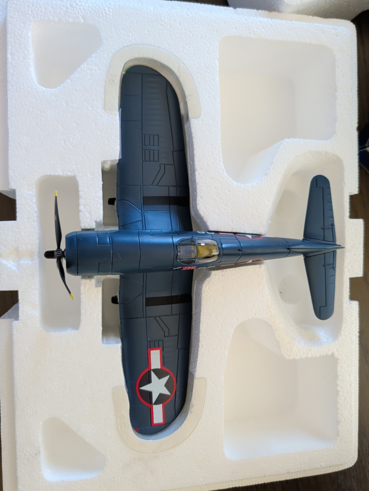 US Marines Blue F4U Corsair WWII Aces Black Sheep Franklin Mint B11 B810 Plane