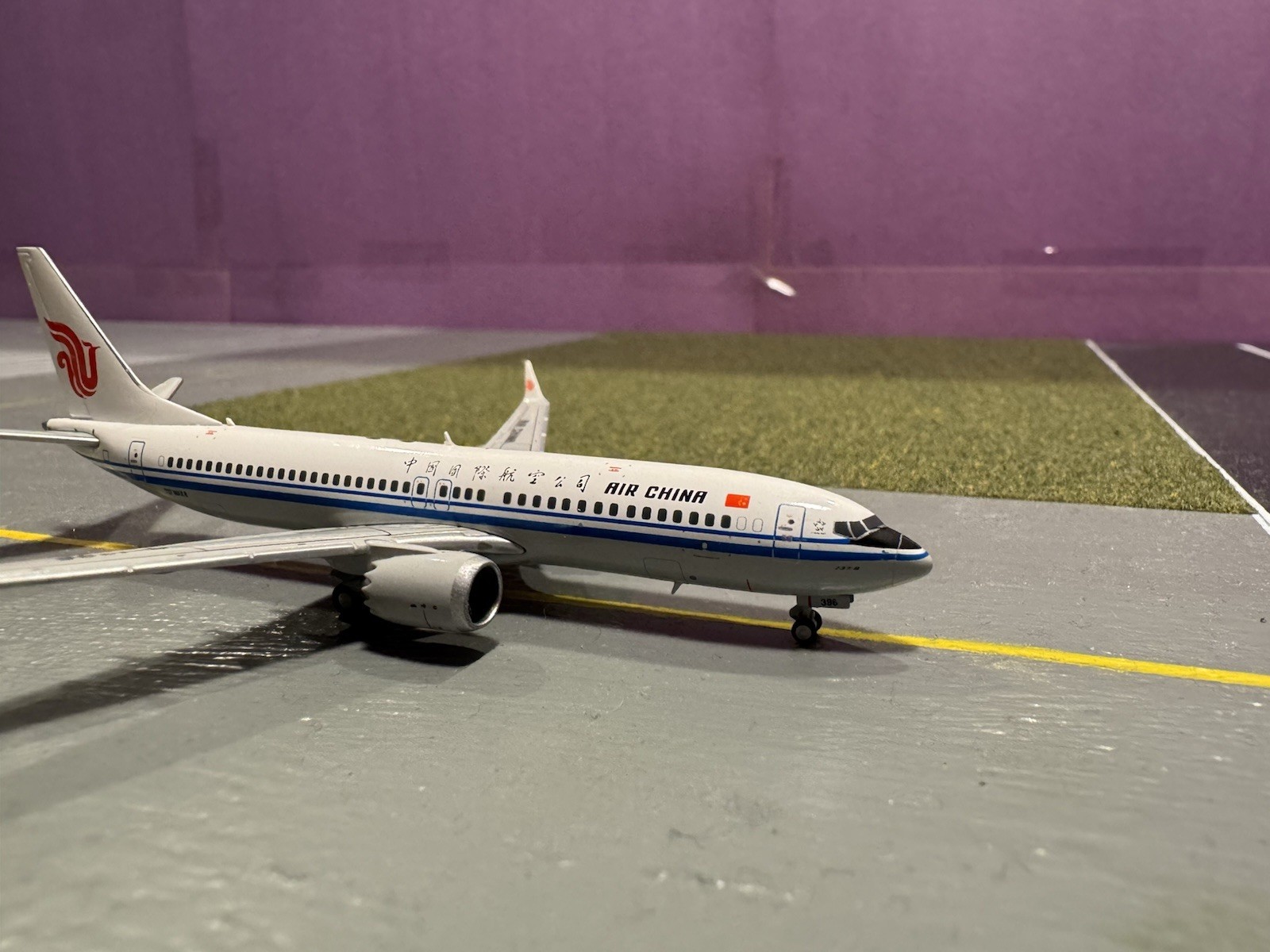 Air China Boeing 737 Max 8 B-1396 Gemini Jets GJCCA1706 Scale 1:400