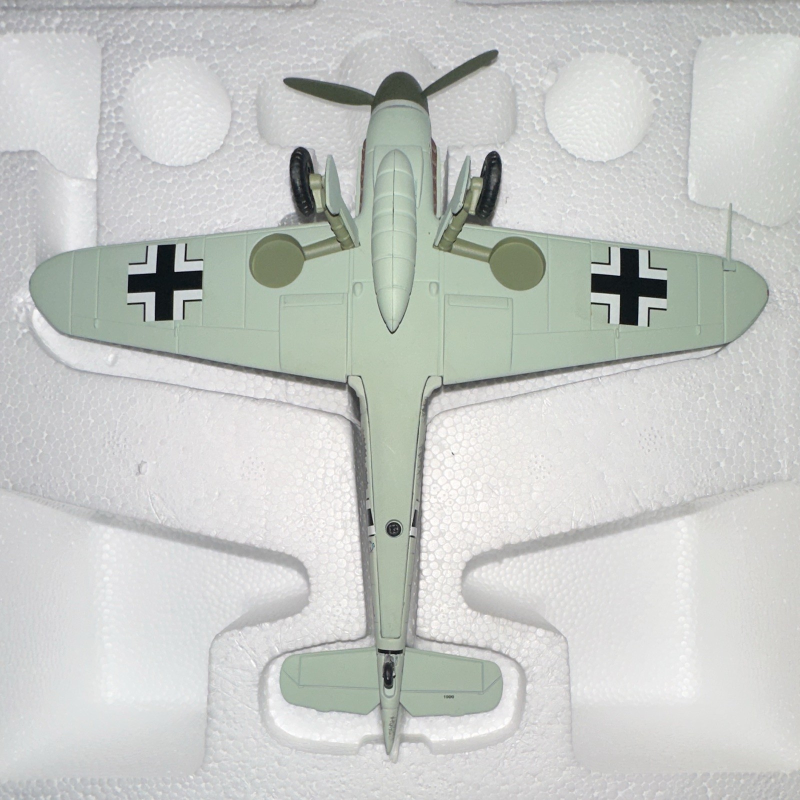 Armour Collection Bf 109F Messerschmitt 1:48 Diecast Model w/Stand