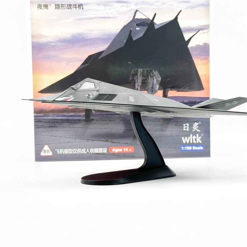 Wltk USAF F-117 Nighthawk Stealth Attack Aircraft Shark Mouth 1/72 Diecast Model