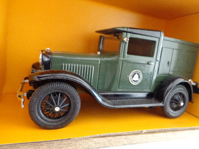 1:25 ORIGINAL 1931 MODEL A FORD BELL SYSTEM LINE INSTALLATION UTILITY TRUCK