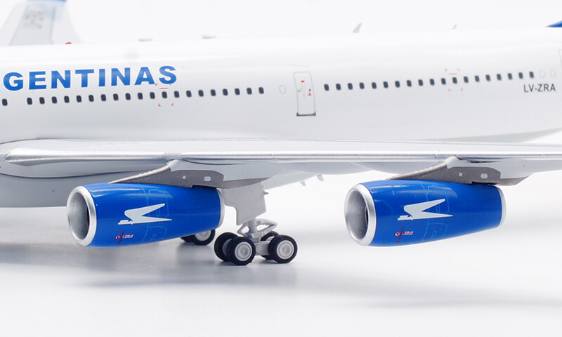 1:200 30CM InFlight AEROLINEAS ARGENTINAS AIRBUS A340-200 Airplane Diecast Model