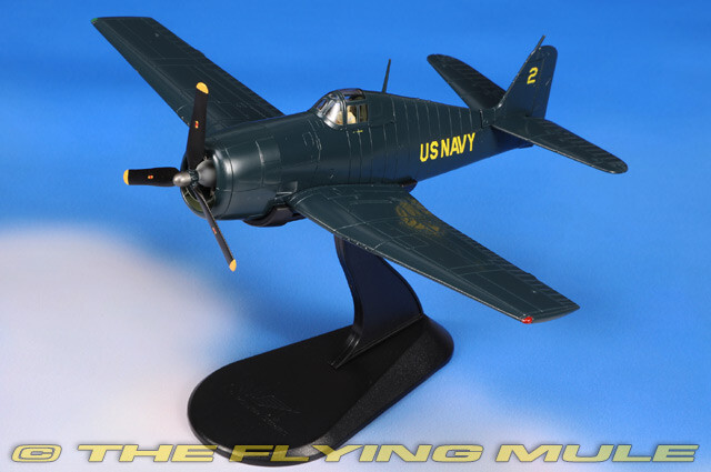 Hobby Master 1:72 F6F-5 Hellcat USN Blue Angels #2