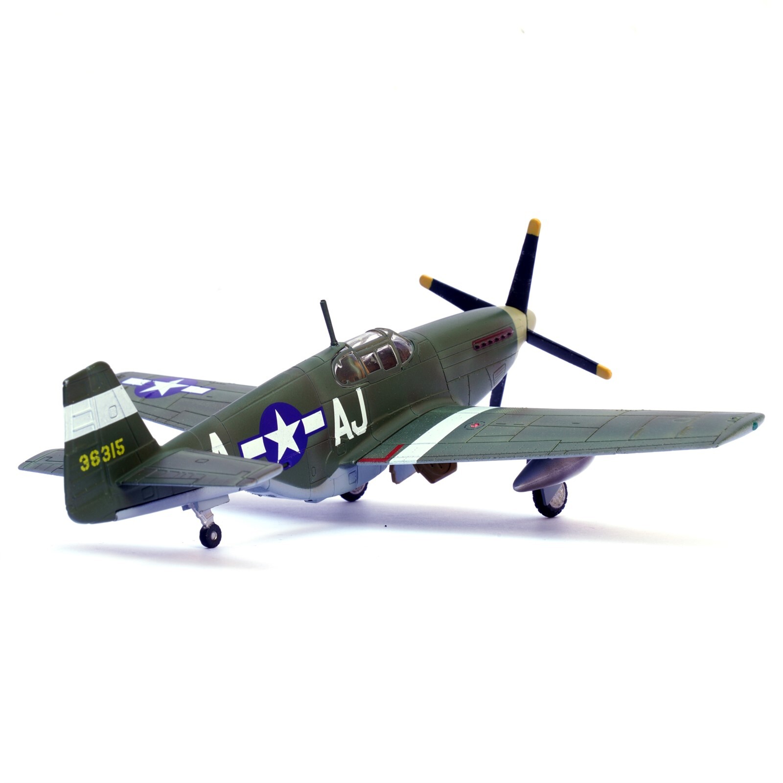 Legion 1/72 P-51B Mustang Ding Hao! Medal of Honor Ace Maj. James Howard 14606LD