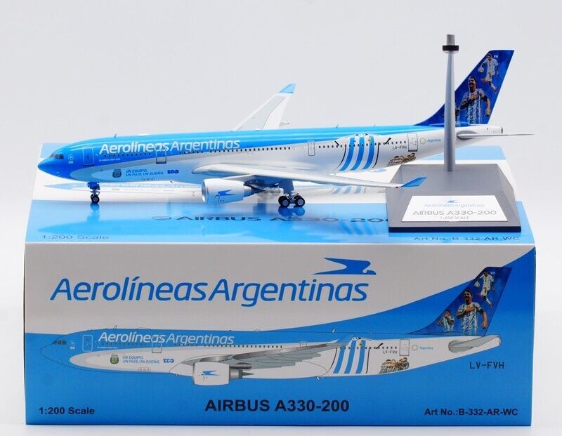 1:200 30CM B-Models Aerolineas Argentina AIRBUS A330-200 Airplane Diecast Model