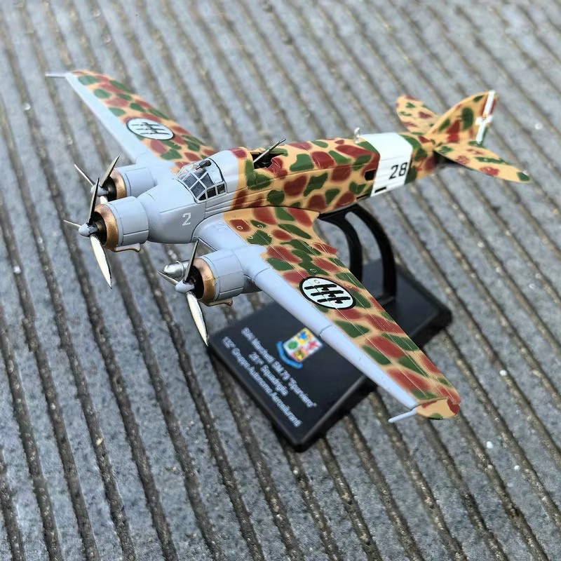 1:144 Diecast Military Model WW2 Italian Savoia-Marchetti SM.79 Sparviero Bomber