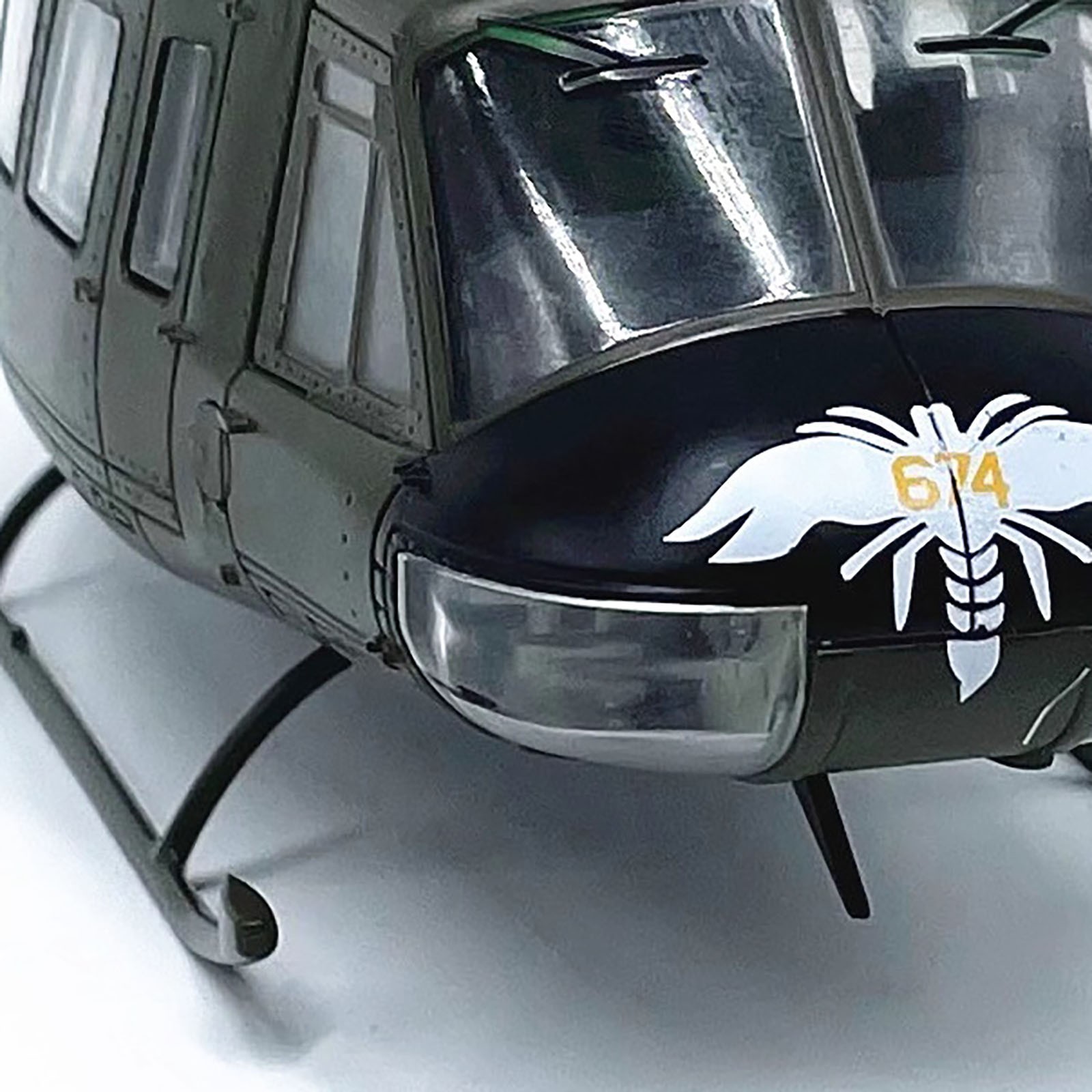 Detailed Premium US Army Huey Helicopter Model 1:48 Scale with Display Stand