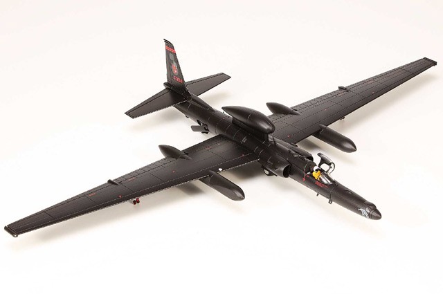 Hobby Master 1/72 U-2S Dragon Lady Airplane #80-1094 USAF 99th ERS, 9th RW