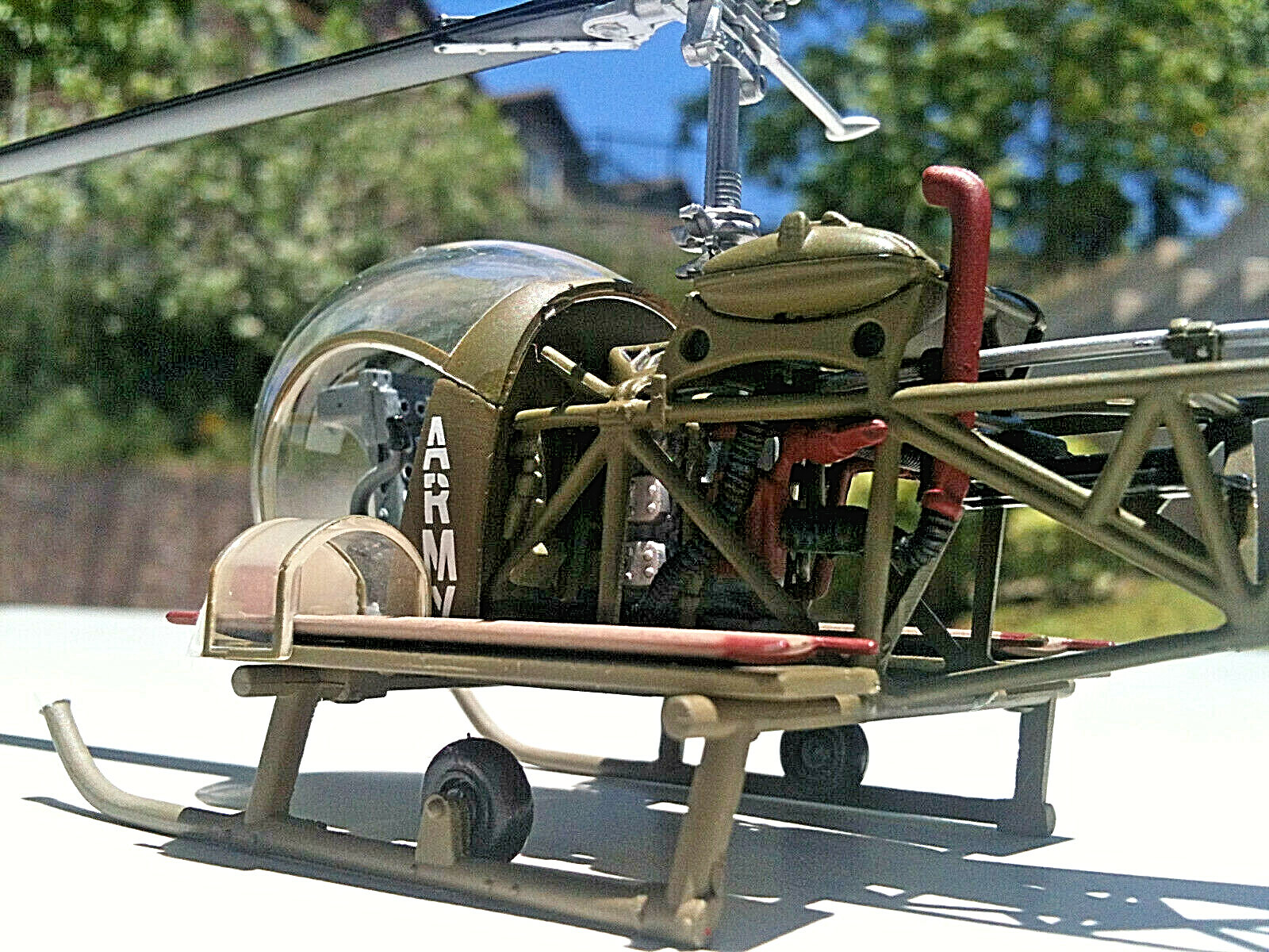 Corgi Bell H-13 Sioux US Army M.A.S.H Helicopter Korea 1951 Die-cast 1:48 Scale