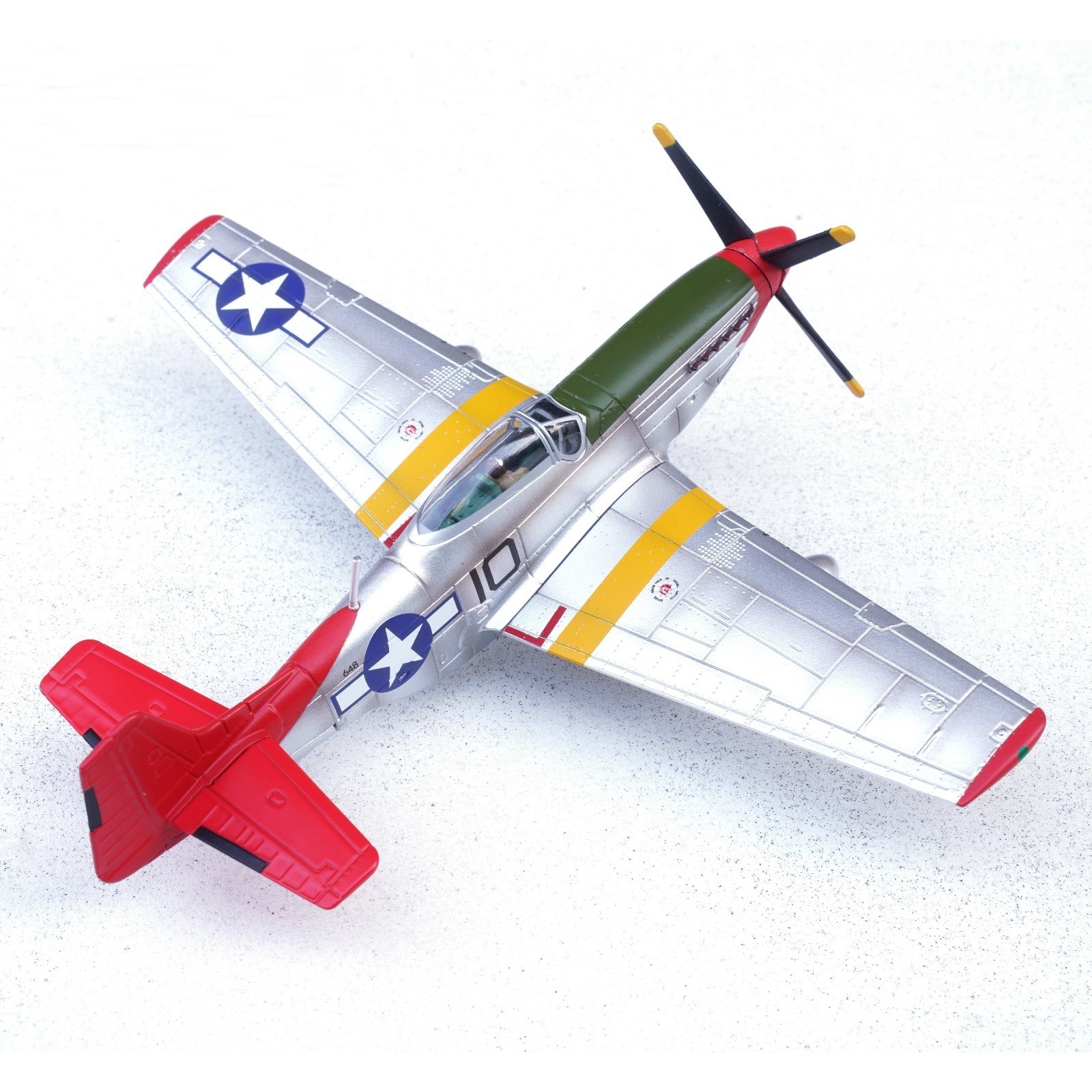 Legion 1/72 P-51D Mustang 332ndFG 100thFS Tuskegee Airmen Duchess Arlene 14663LE