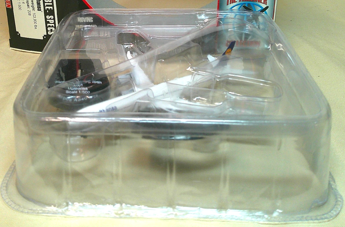 Model Power Postage Stamp Planes Airliners 5805 Airbus A340-600 ‘Lufthansa’