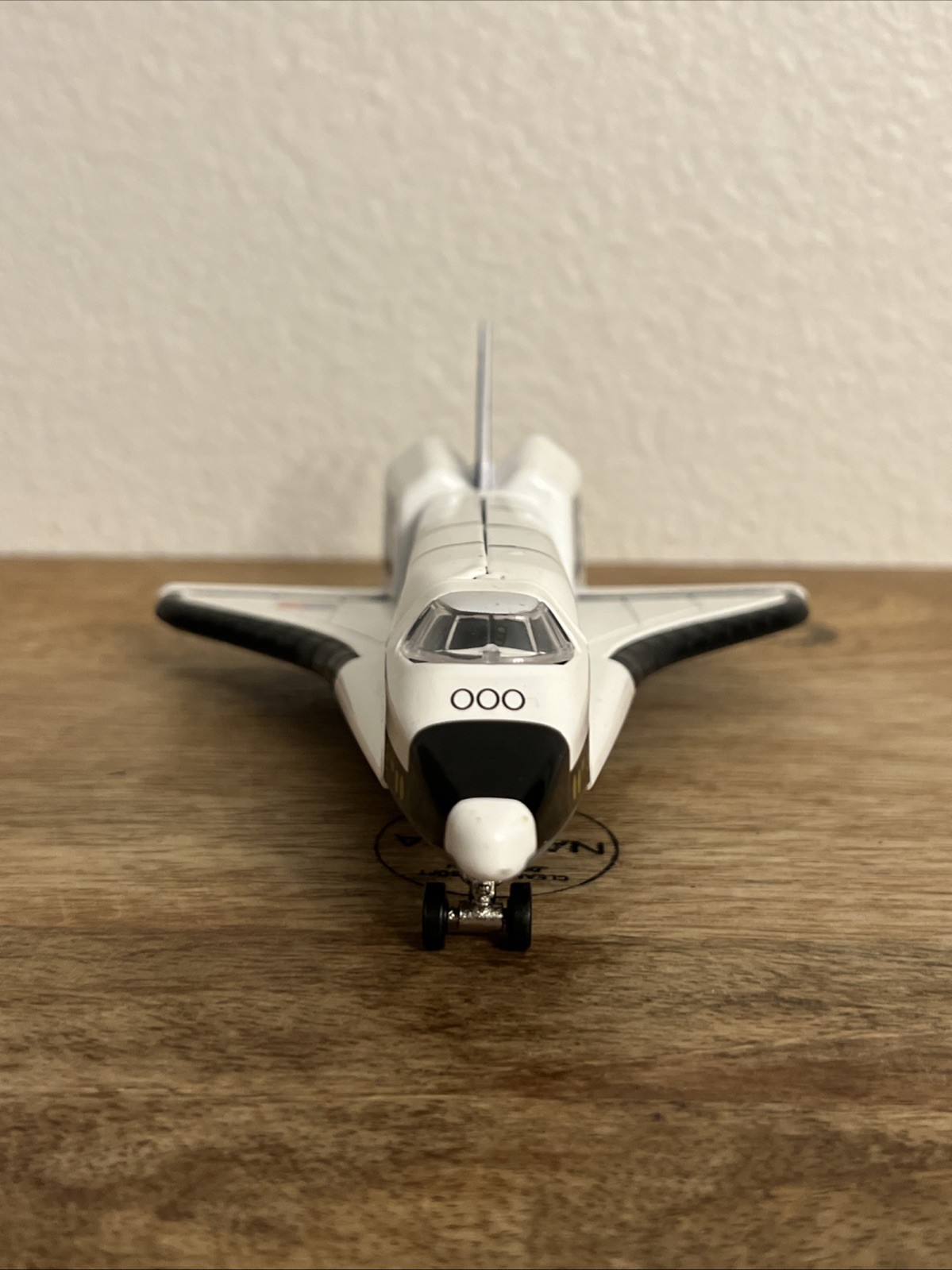 NASA Space Shuttle White & Black Diecast 8”L Aircraft Toy Model Scale 1:18