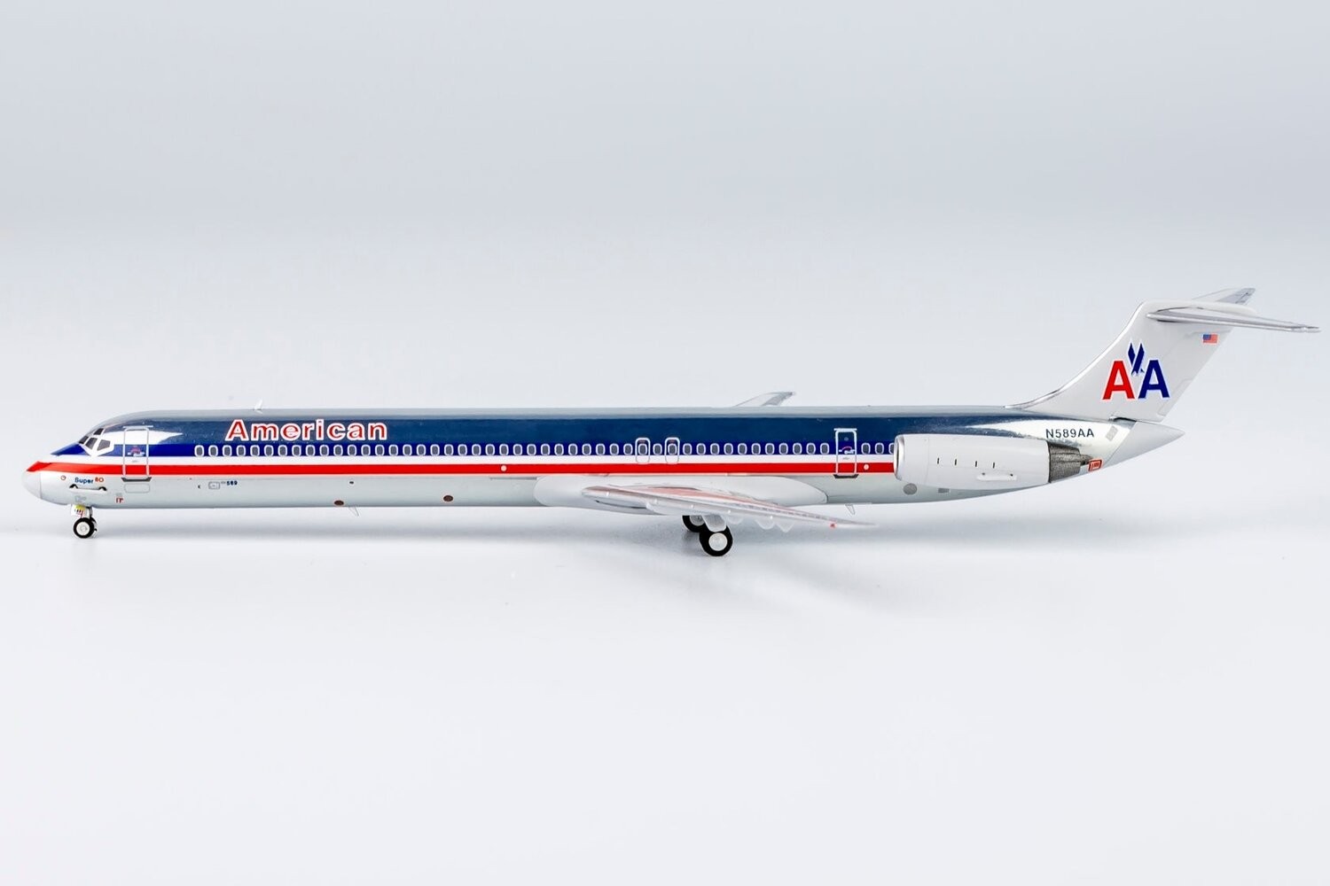 NG Models American Airlines MD-83 N589AA 1:400