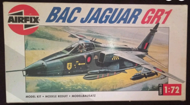 Airfix BAC Jaguar GR.1 Model Series 3 Vintage 1:72 Scale – parts missing