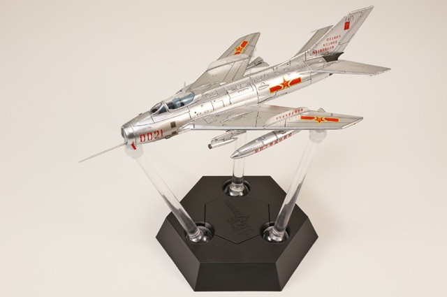 Panzerkampf 1/72 J-6 Farmer Airplane Red 0021 PLAAF