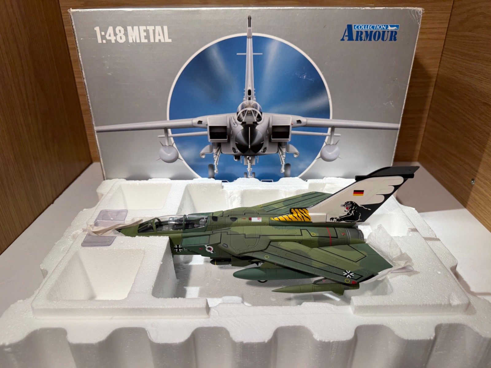 ARMOUR COLLECTION 1:48 TORNADO IDS LUFTWAFFE BLACK PANTHER 98067