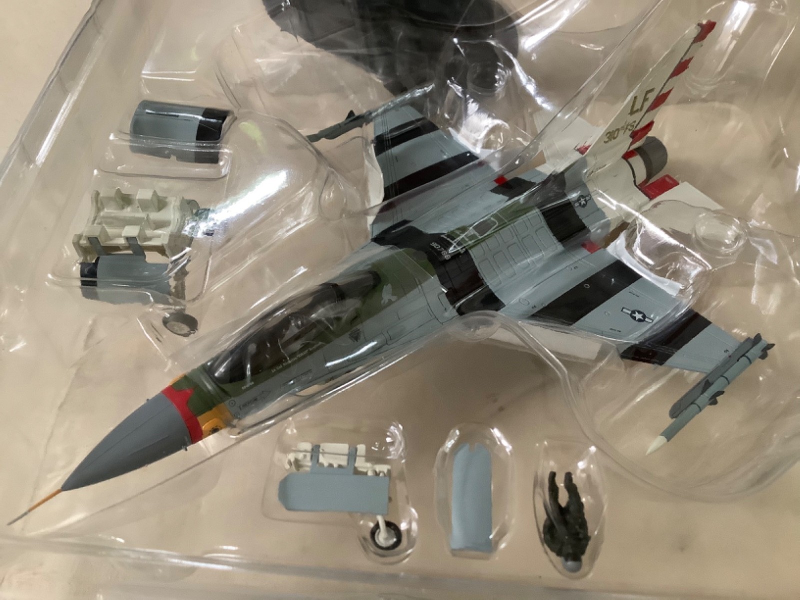 HOBBYMASTER 1:72 F-16C PASSIONATE PATSY, 310TH FS 80TH ANNIVERSARY 2022 HA38013