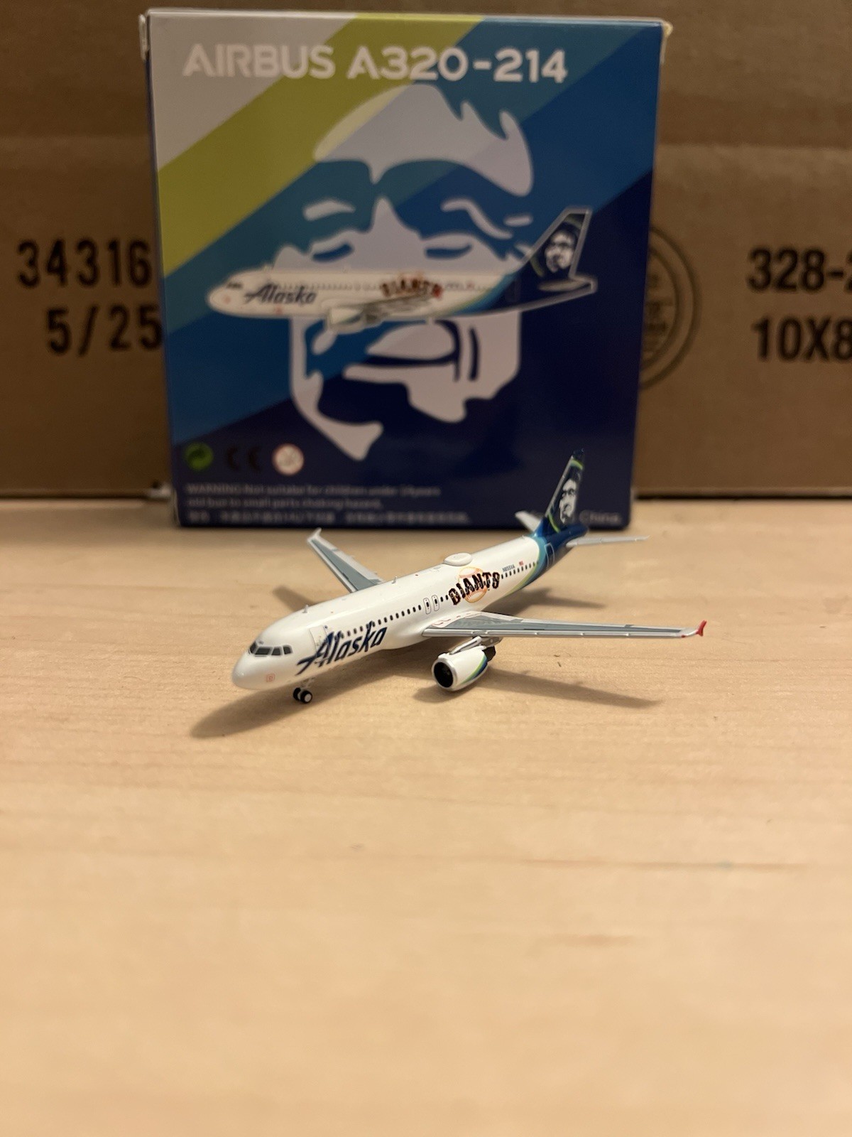 1:400 Panda Models Alaska Airlines A320-200 N855VA 86832 PM-52316 Airplane Model