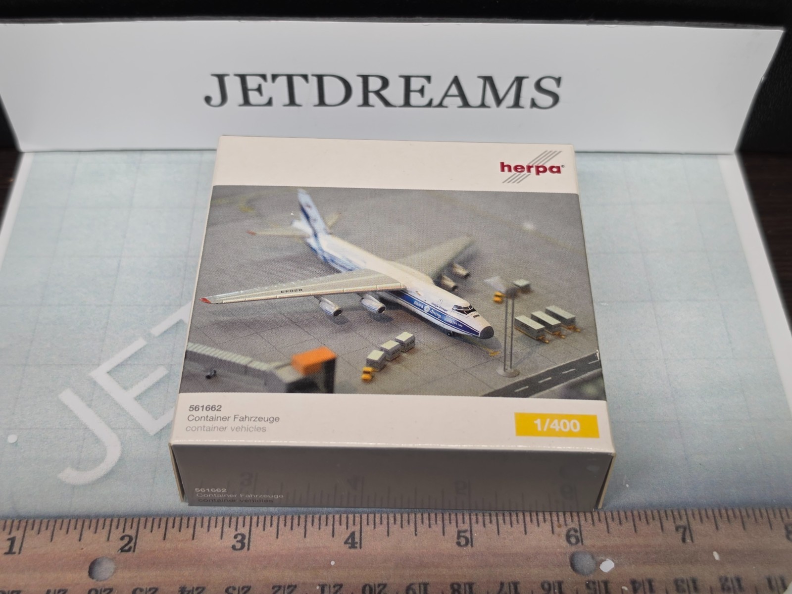 1/400 16 PIECE AIR CARGO AIRPORT SET HERPA 561662 ALSO USED FOR 1/500 GSE