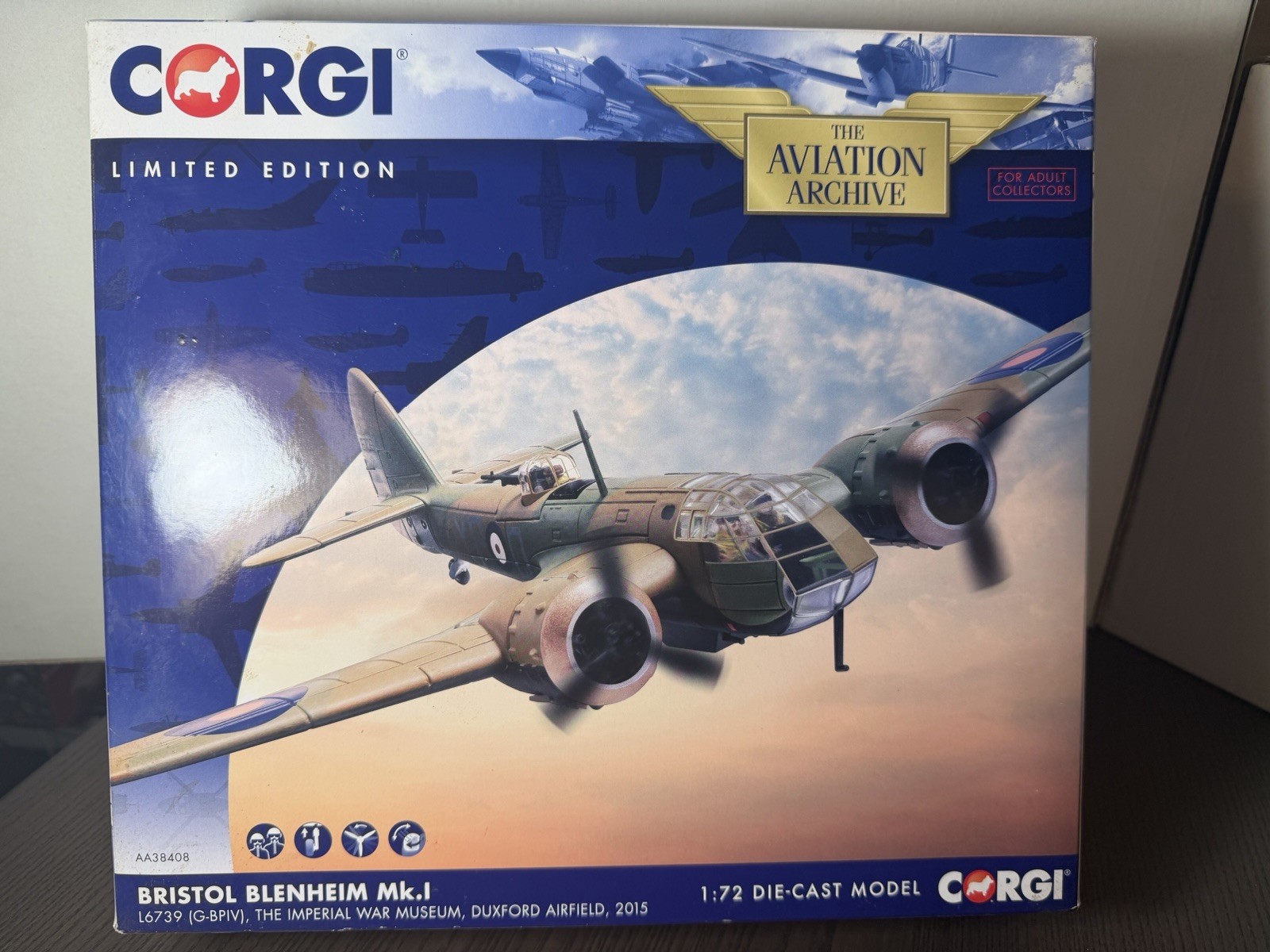 BRISTOL BLENHEIM – CORGI AVIATION AA38408 – IMPERIAL WAR MUSEUM DUXFORD – 1:72