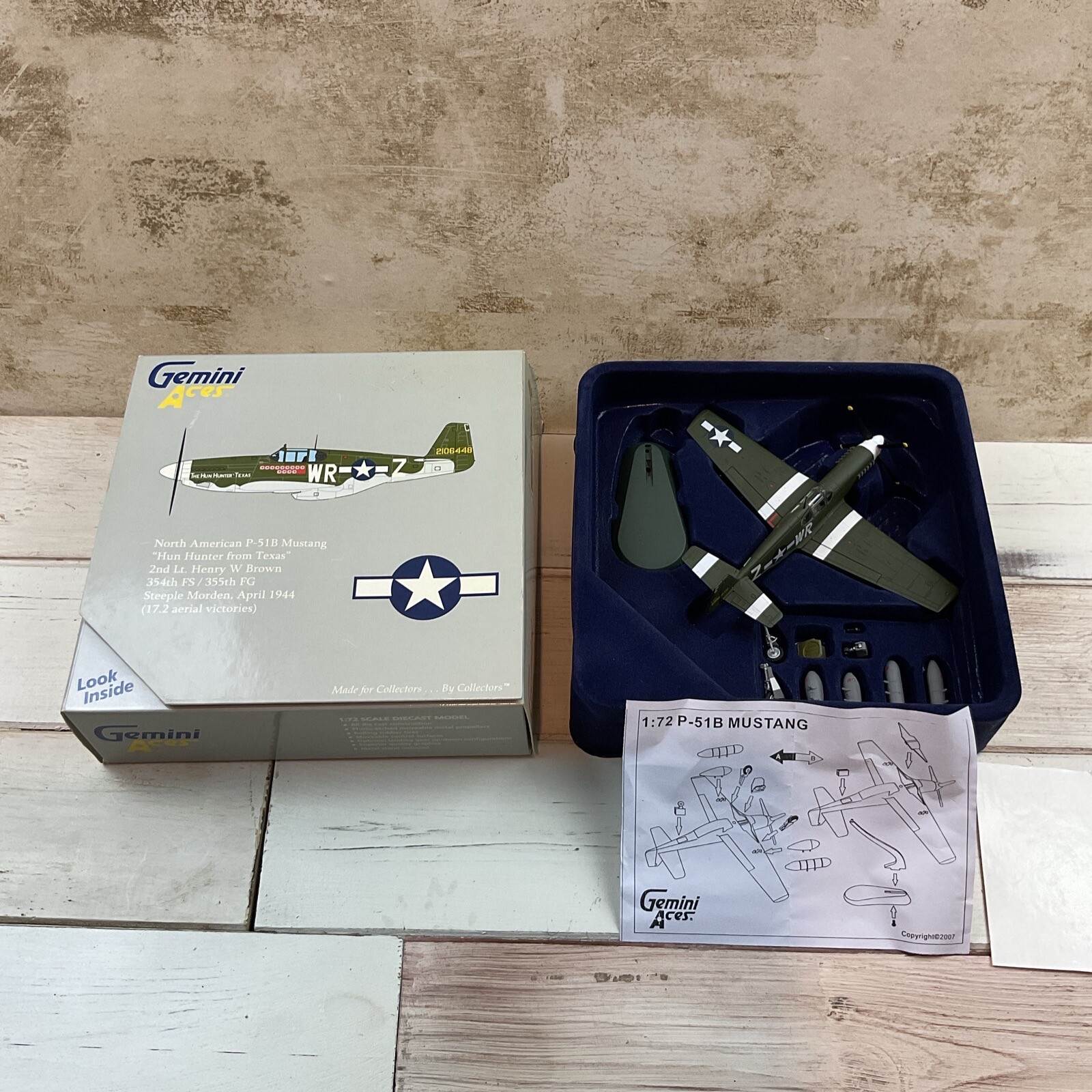 GEMINI ACES NORTH AMERICAN P-51 B MUSTANG “HUN HUNTER FROM TEXAS” 1:72 DICAST